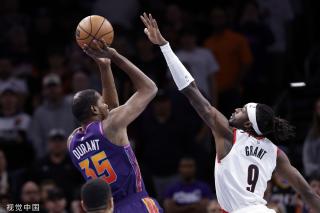 与备受尊敬 与备受尊敬