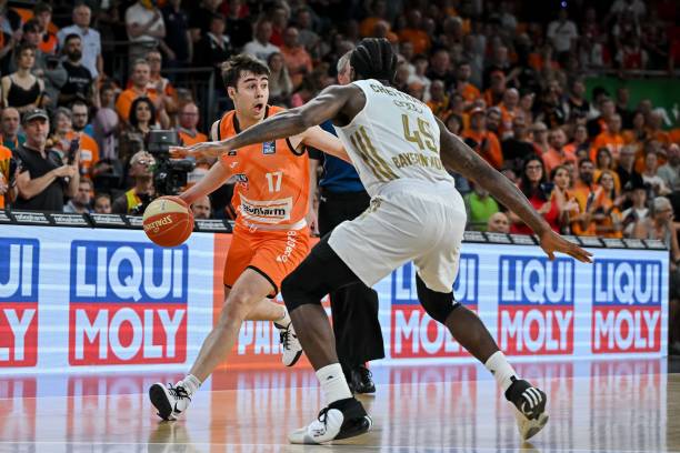 公开站队 公开站队